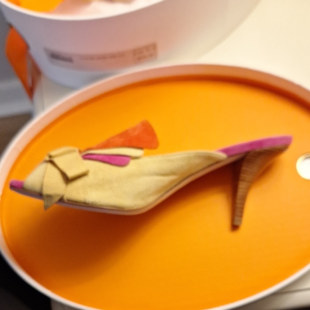 Chic Multicolor O Jour Heeled Mules - Picture 10 of 10